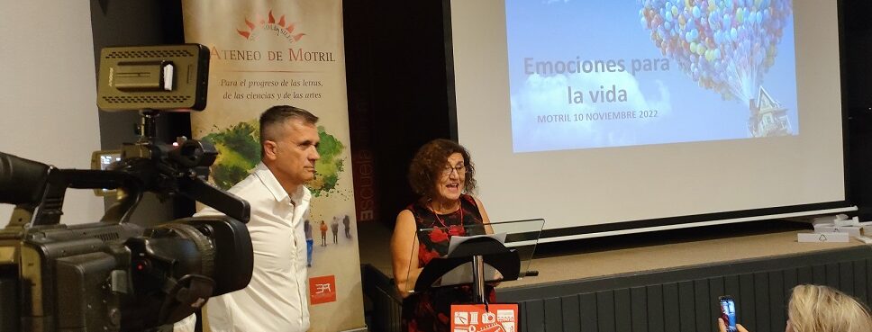 Imágenes de la conferencia «Emociones para la vida» de José Antonio Gutiérrez
